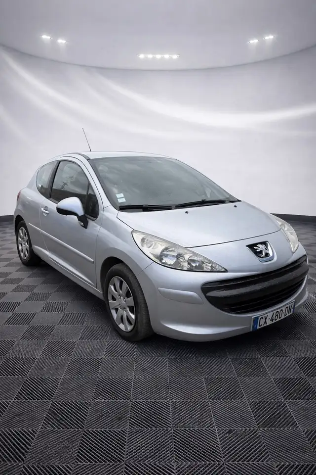 Peugeot 207 1.4e 75ch Style