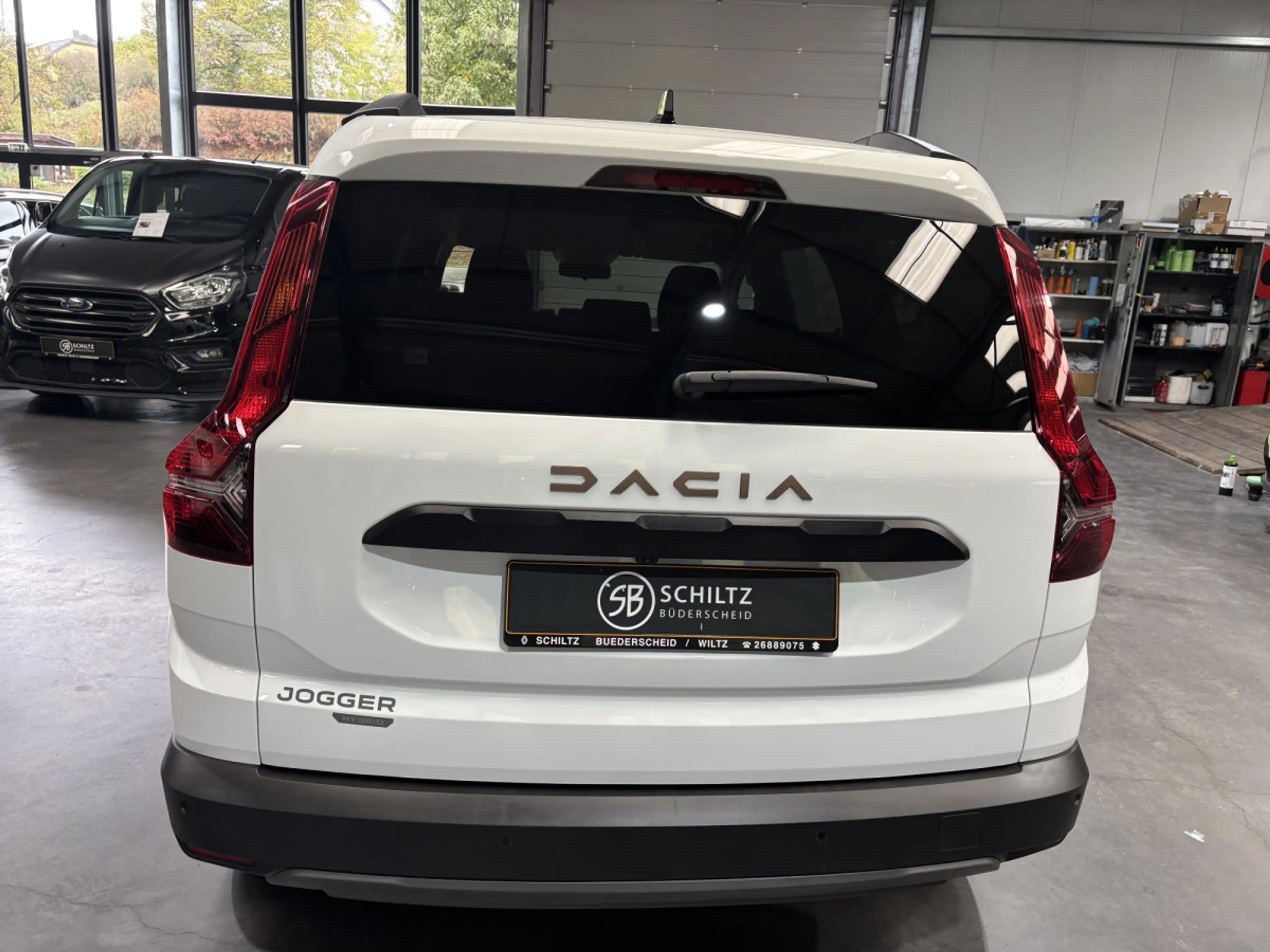 Dacia Jogger 1.6 FullHybrid 140  AT — photo 4