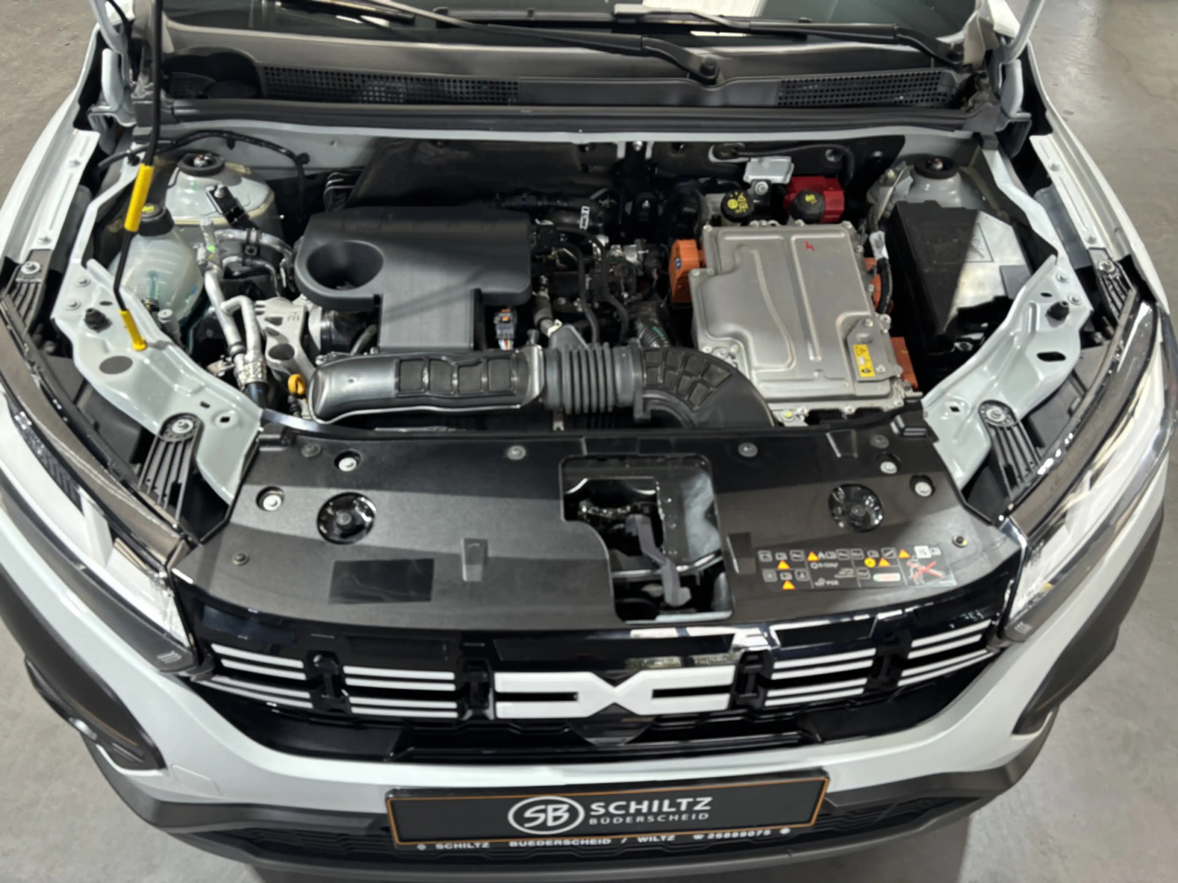 Dacia Jogger 1.6 FullHybrid 140  AT — photo 9
