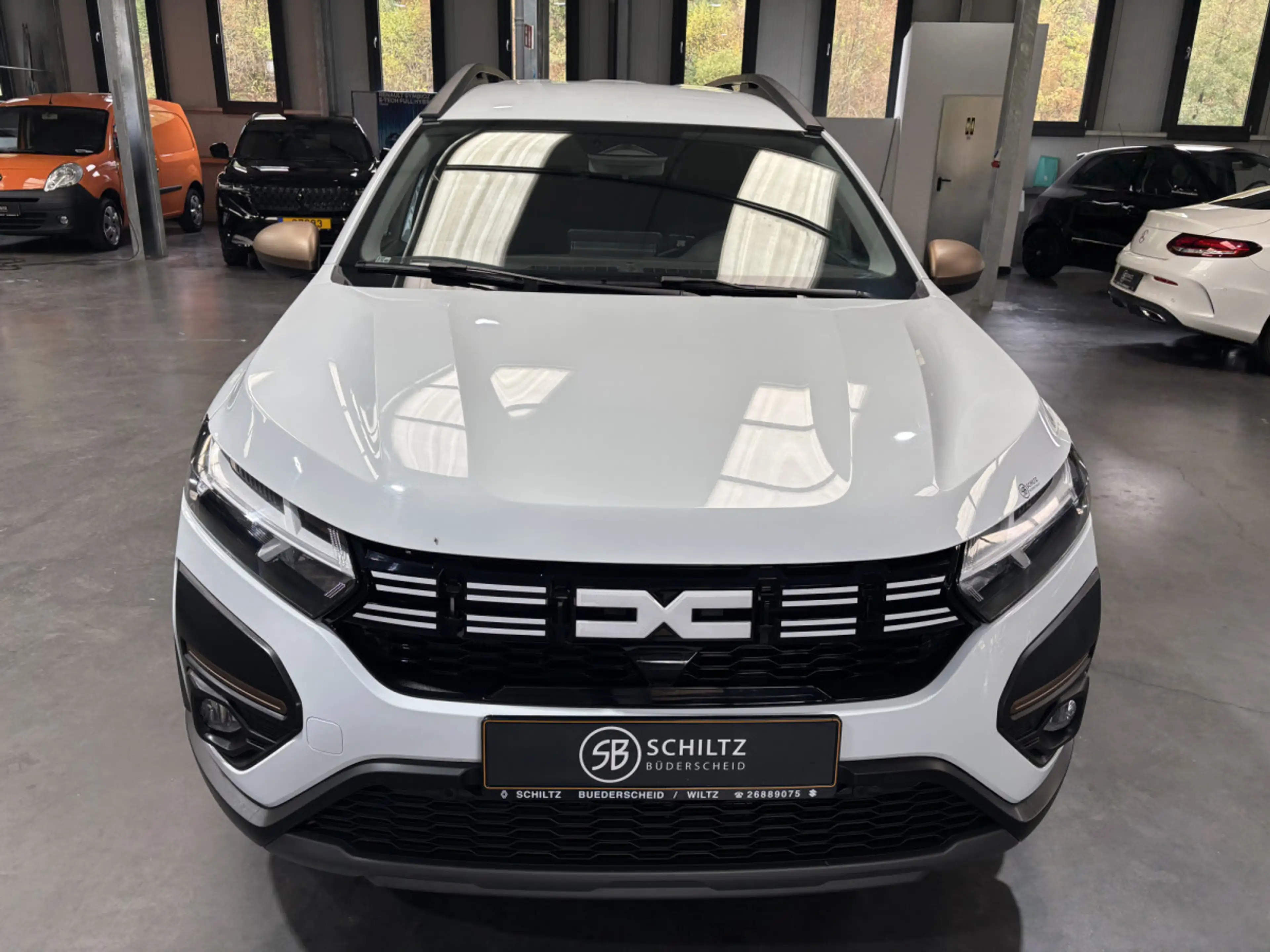 Dacia Jogger 1.6 FullHybrid 140  AT — photo 7