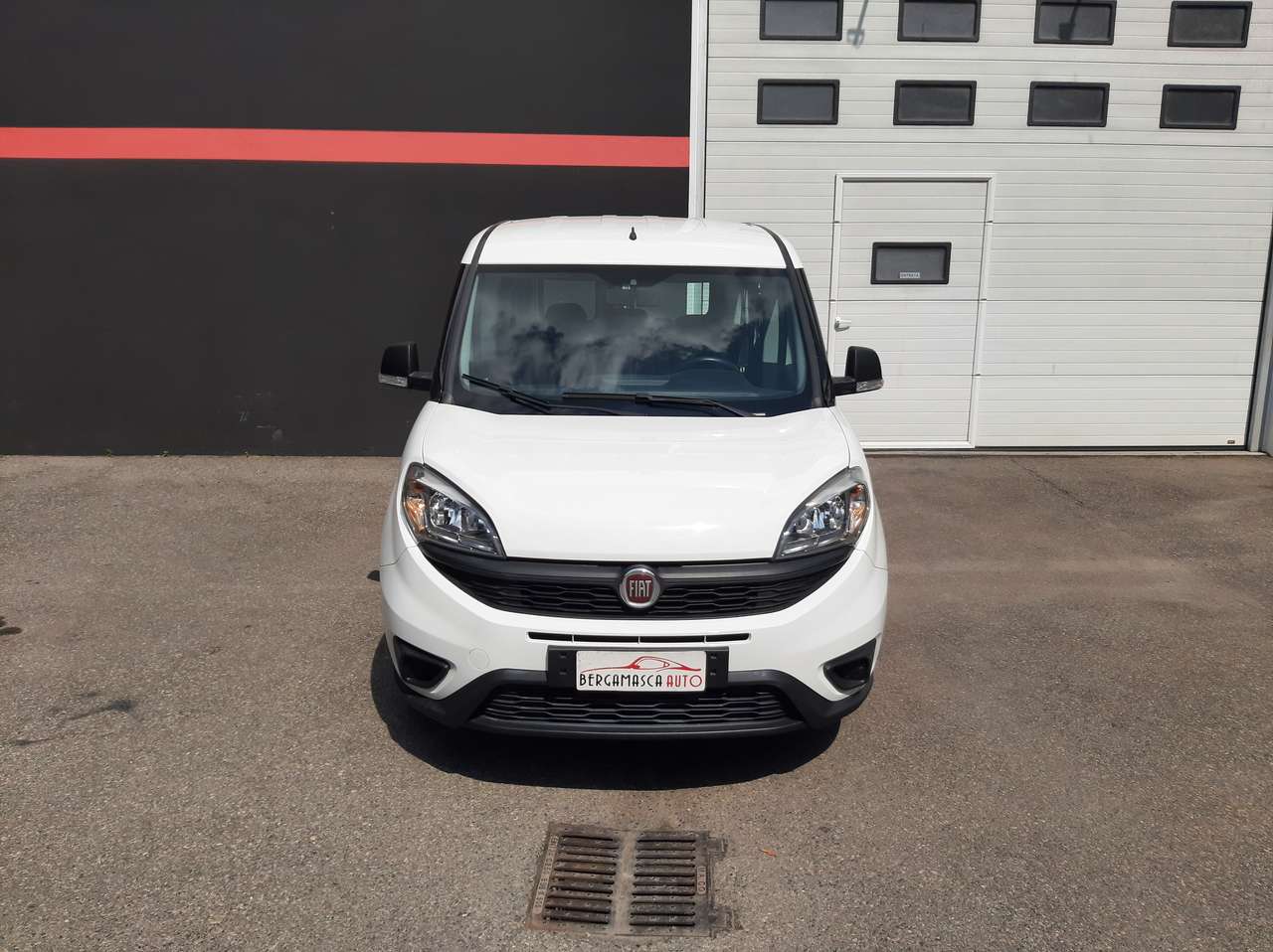 Fiat Doblo Autocarro 5 posti