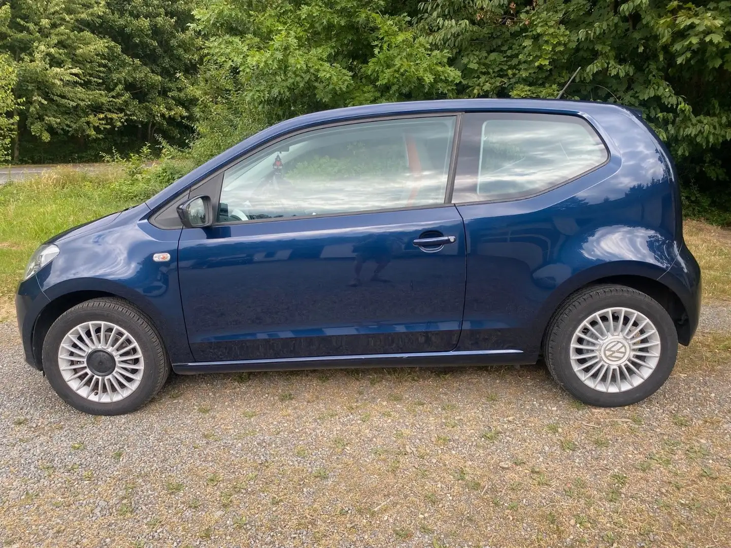 Volkswagen up! High up! BMT Blau - 2