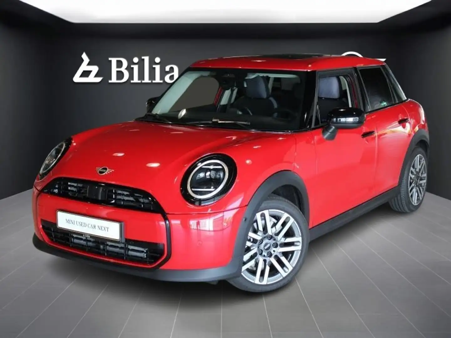 MINI Cooper 5 portes// 2024 Rouge - 1