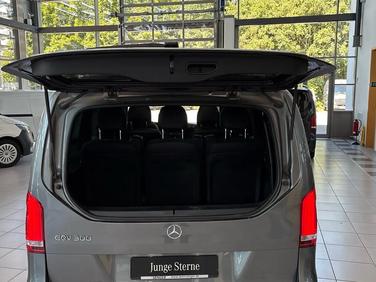 Mercedes-Benz EQV Avantgarde lang LED Pano AIRMATIC 360°, миниатюра 19