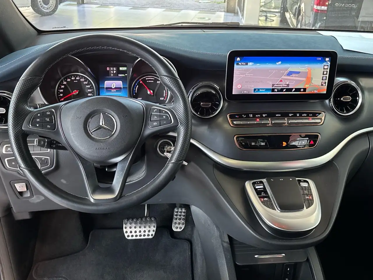 Mercedes-Benz EQV Avantgarde lang LED Pano AIRMATIC 360°, миниатюра 7