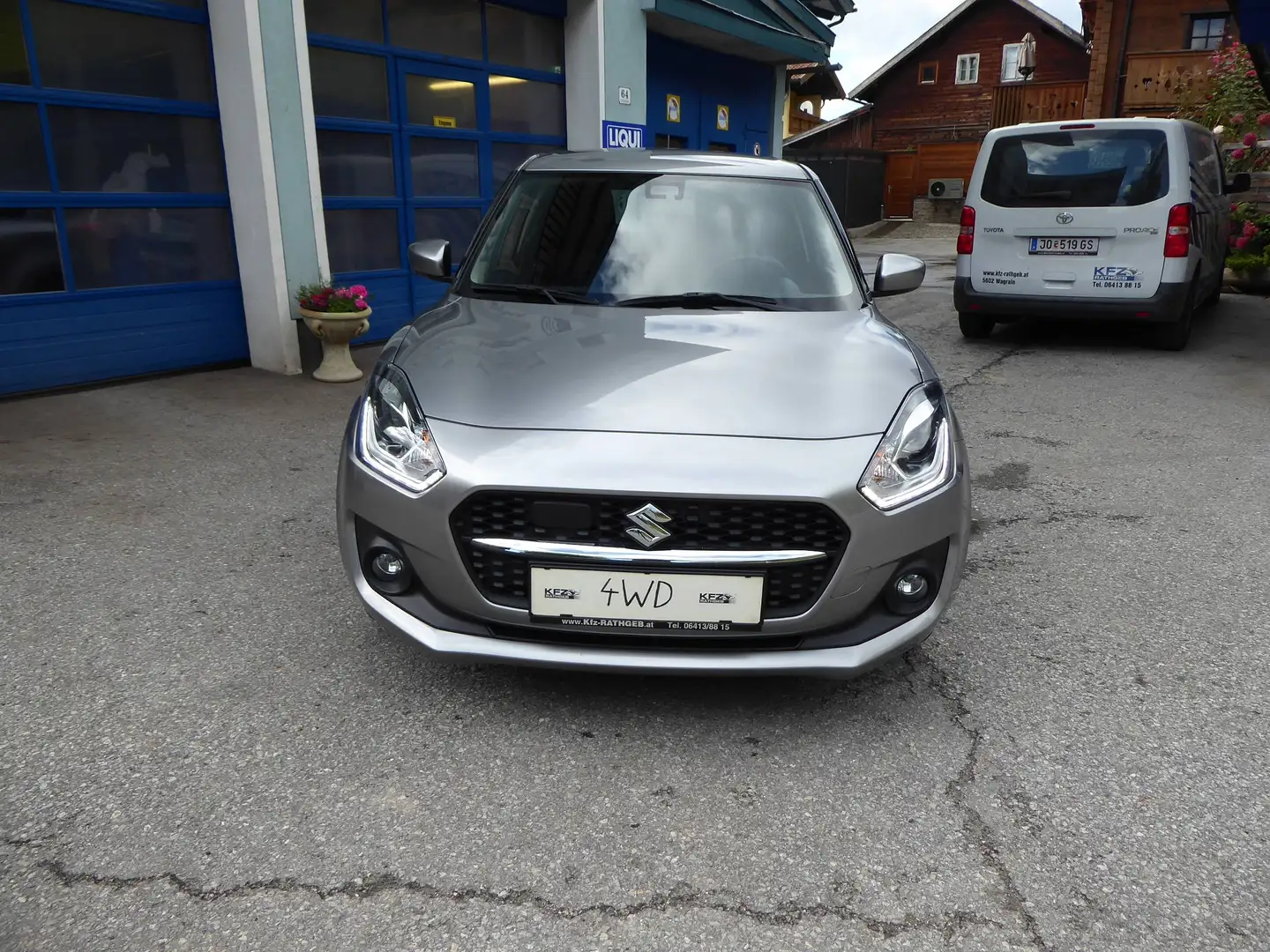 Suzuki Swift 1,2 DJ Hybrid Allgrip Shine Grau - 2
