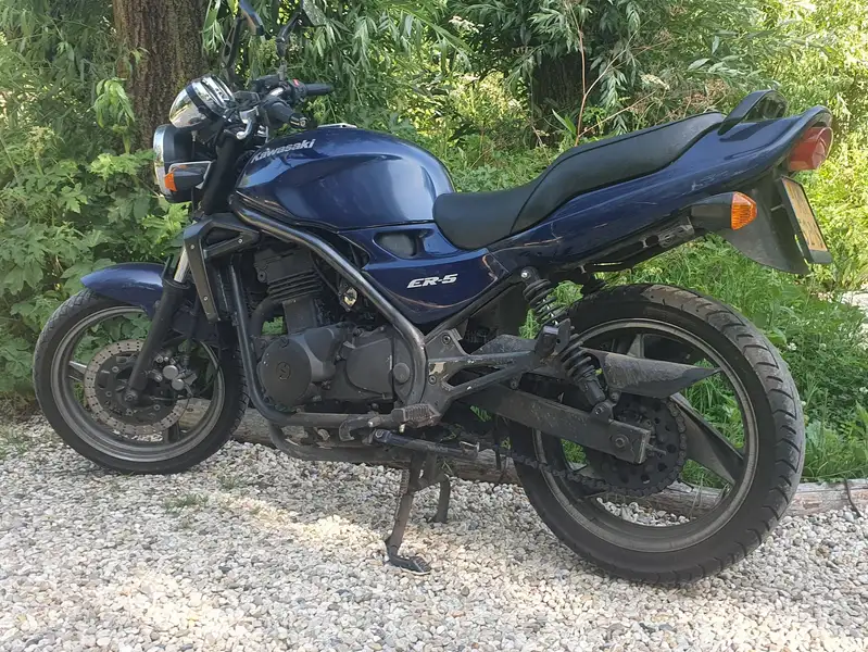 Kawasaki ER-5 - foto 2