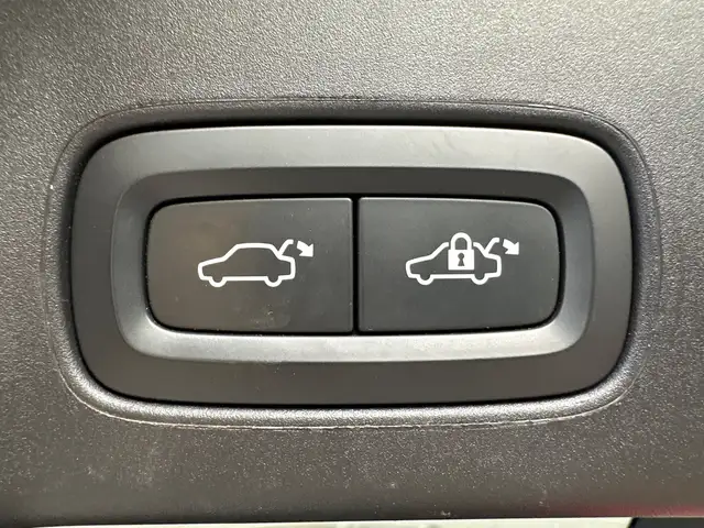Volvo V90 view 7