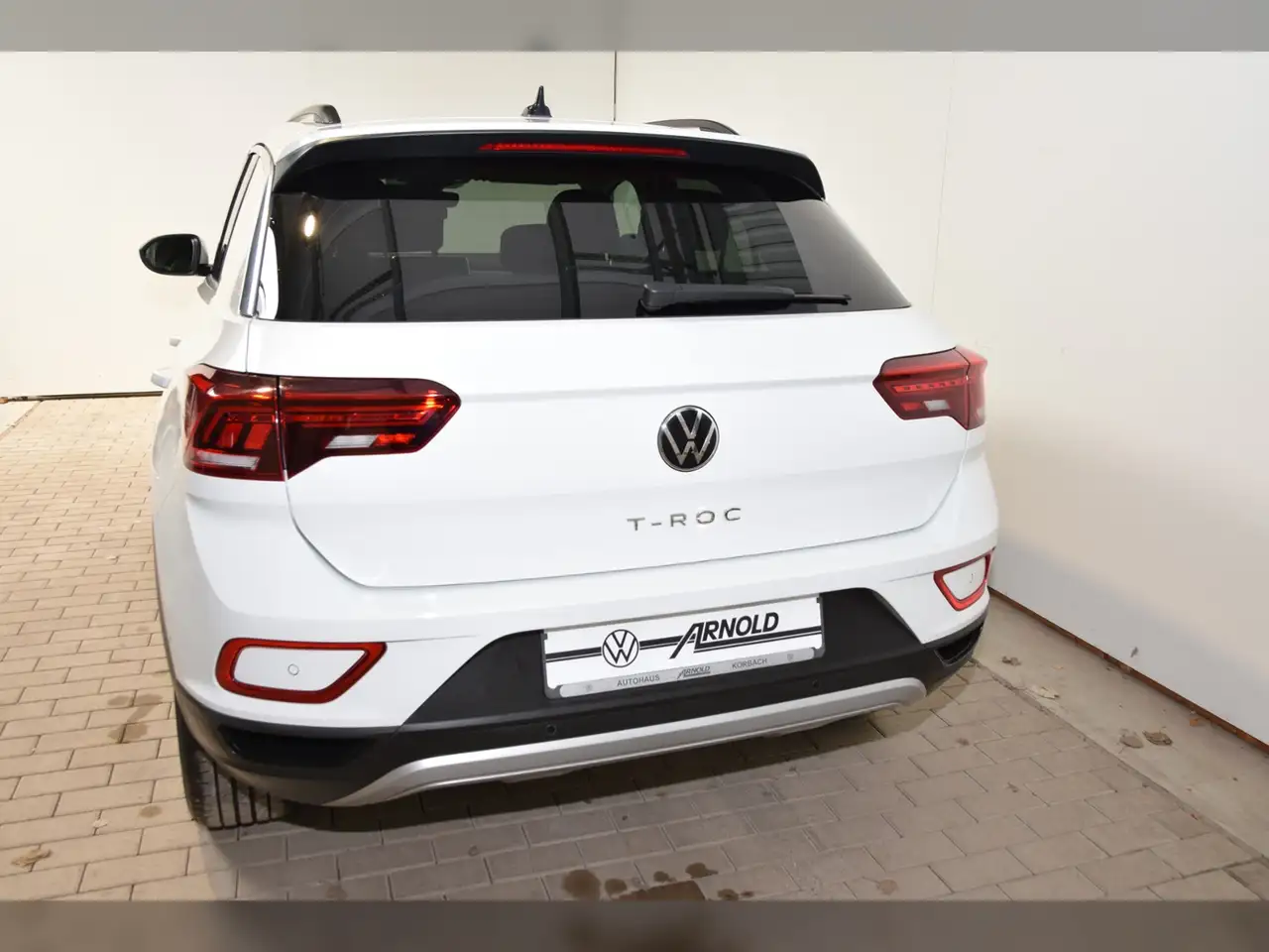 Volkswagen T-Roc TSI Move DSG AHK - LED - Navi 4