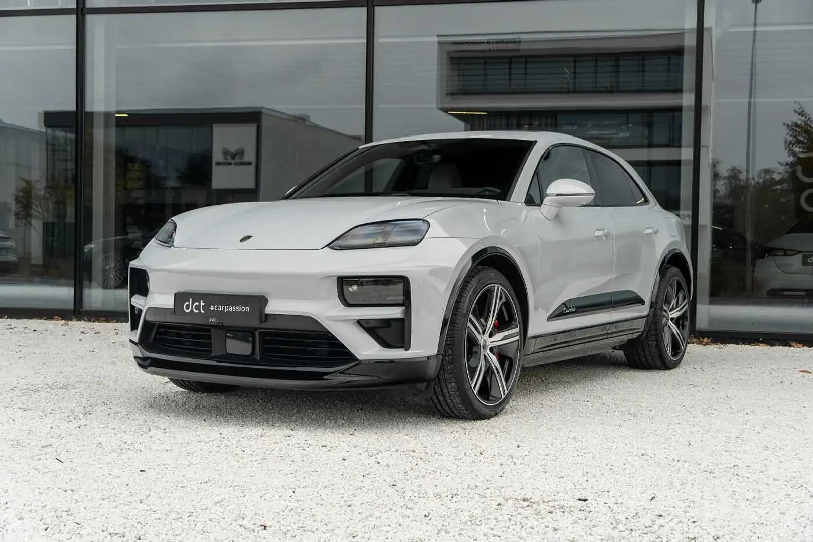 Porsche Macan Turbo Burmester HeadUp 360° RearAxle Steering Gris - 1