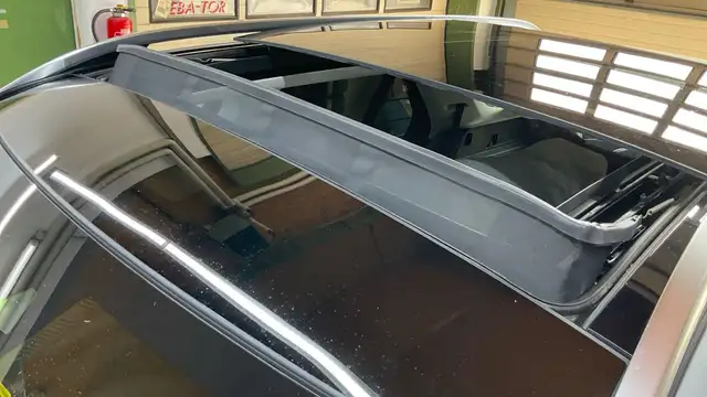 Mercedes-Benz Gle view 19