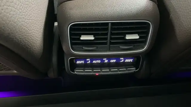 Mercedes-Benz Gle view 12