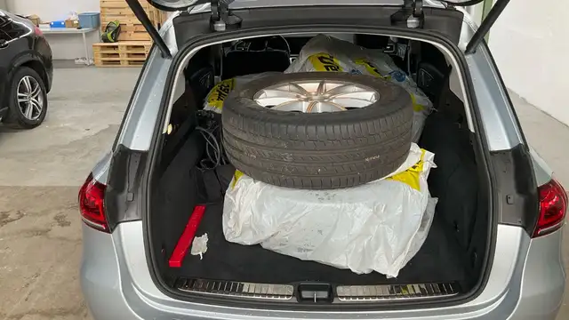 Mercedes-Benz Gle view 20