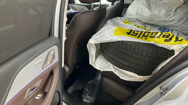Mercedes-Benz Gle view 16