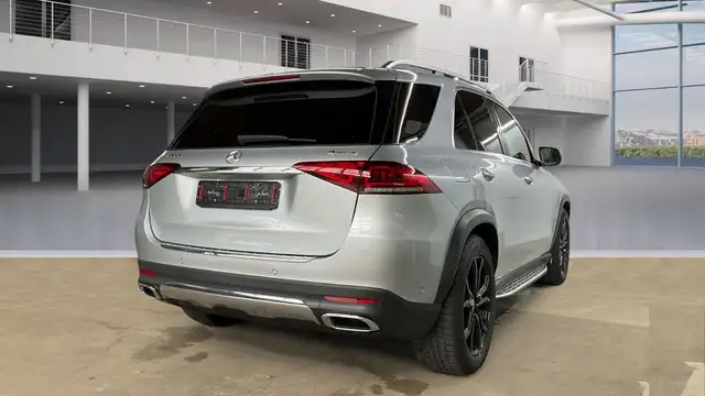Mercedes-Benz Gle view 3