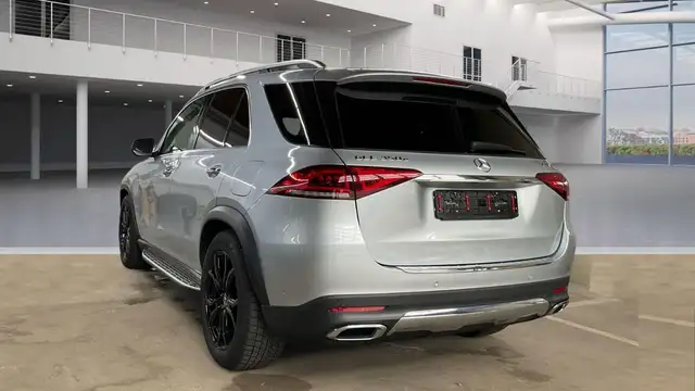 Mercedes-Benz Gle view 4