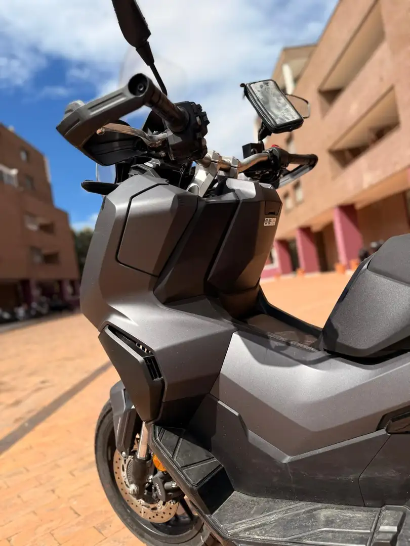 Honda ADV 350 Grigio - 2