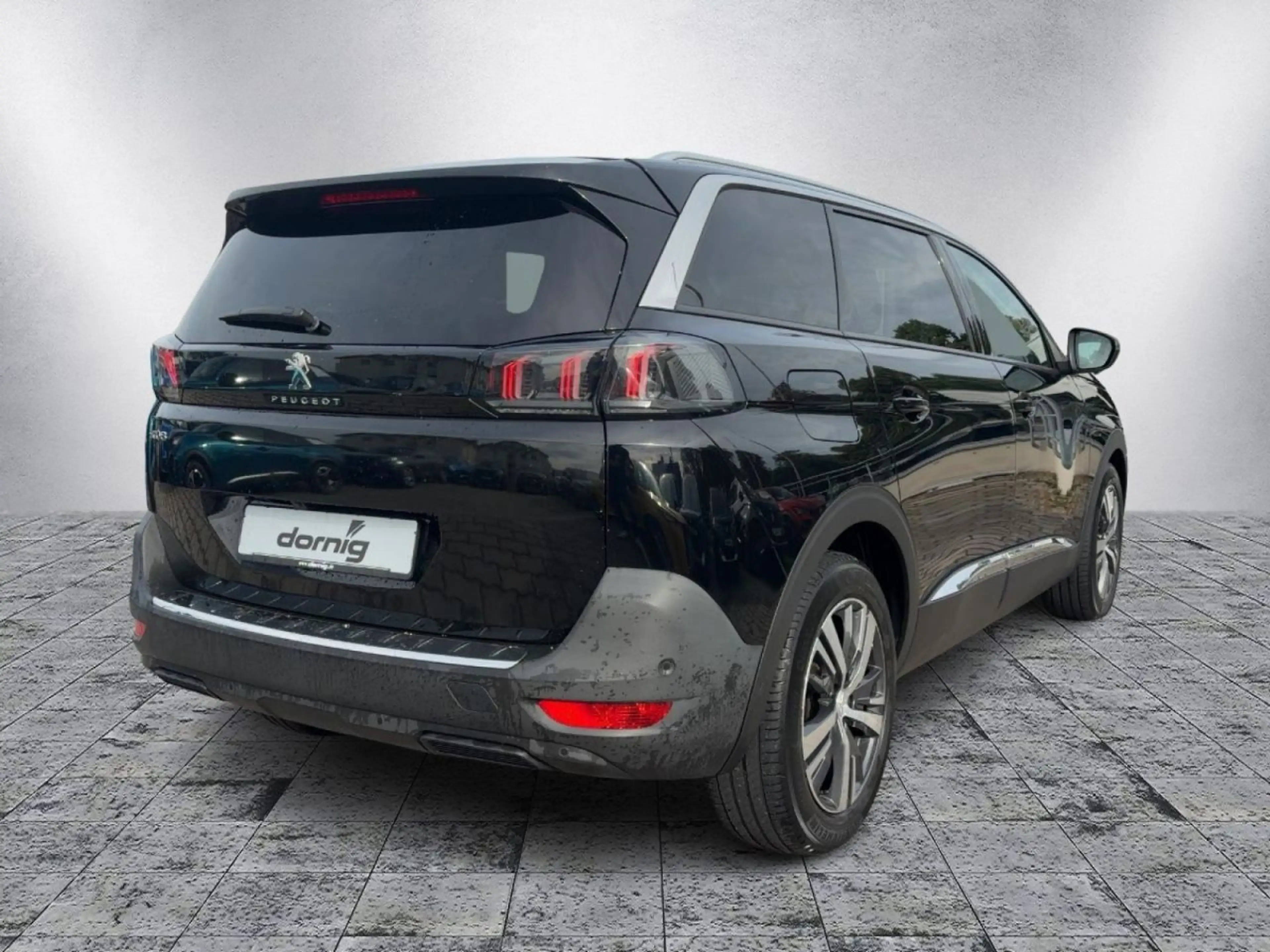 Peugeot 5008 Allure Pack BHDi 130 EAT8 — photo 4