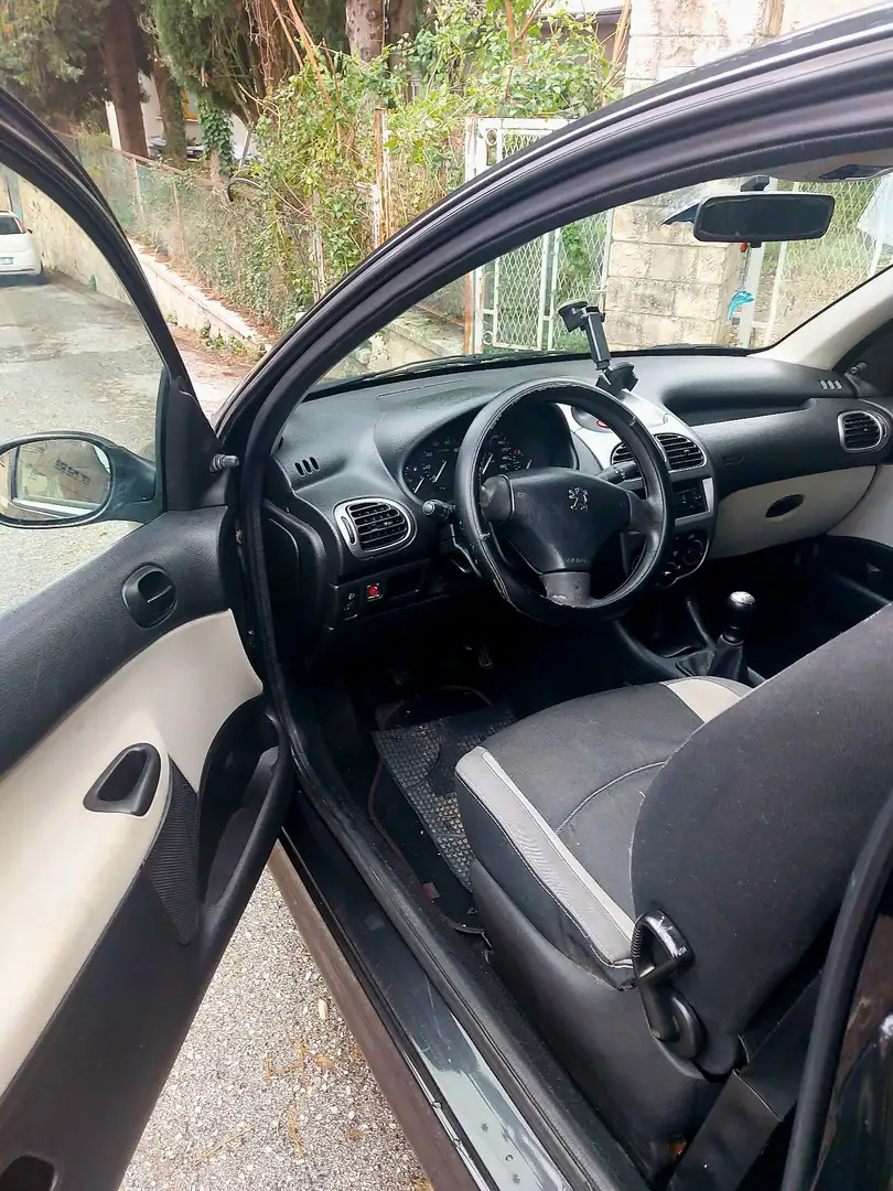Peugeot 206 110 Tendance - 1