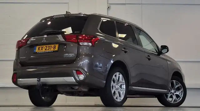 Mitsubishi Outlander view 7