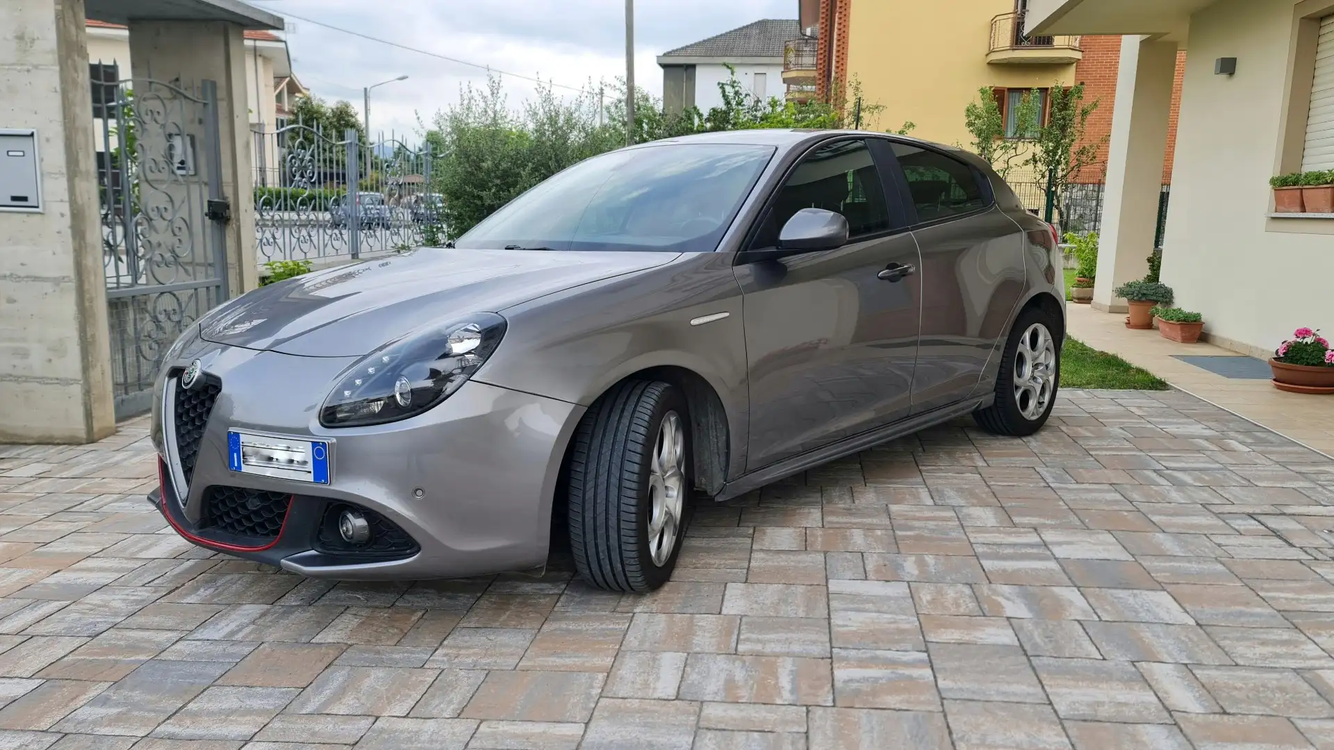 Alfa Romeo Giulietta 2.0 jtdm 150cv - 2