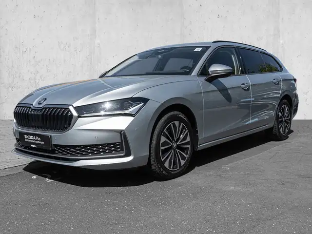 Skoda Superb view 2
