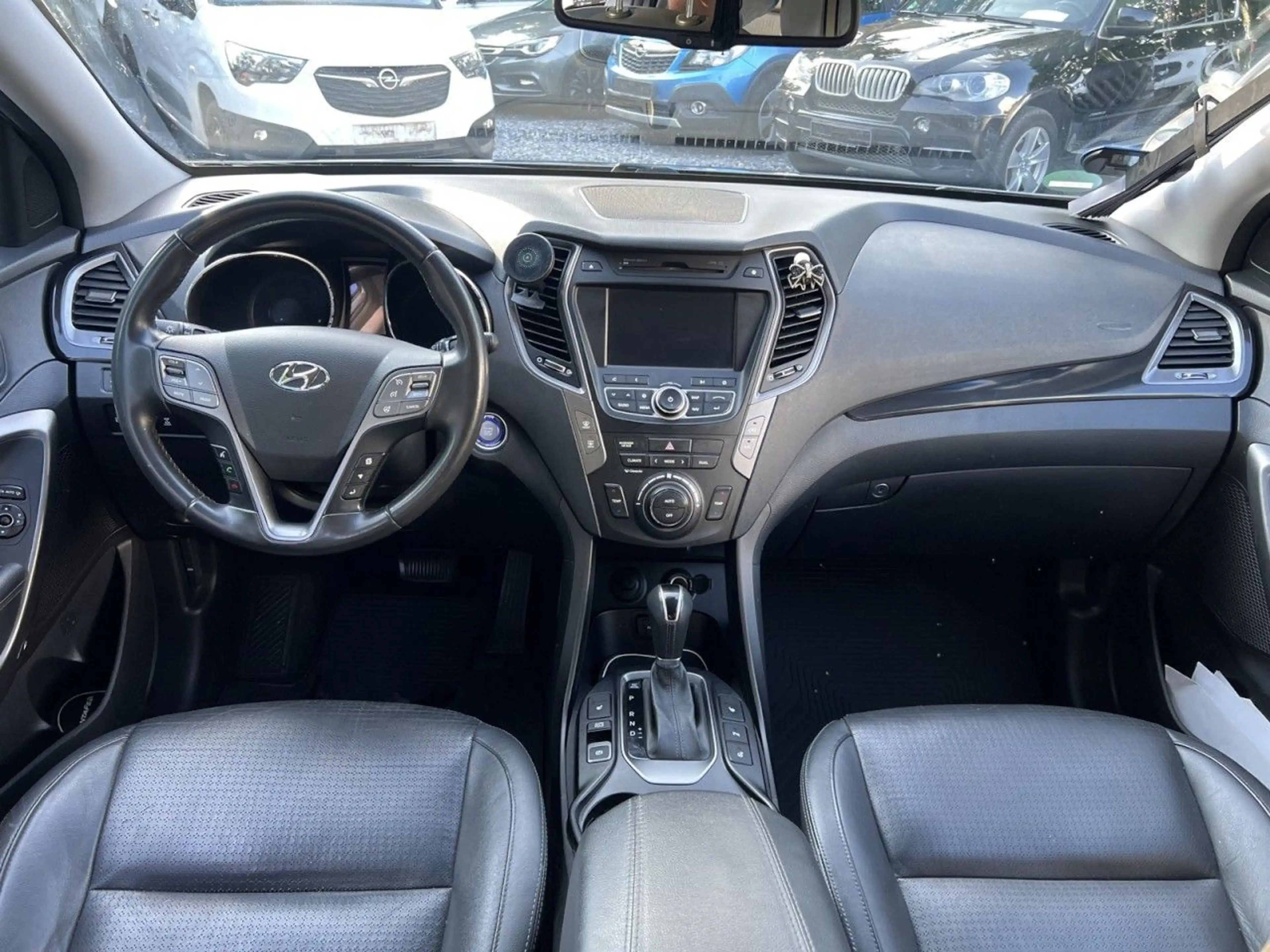 Hyundai SANTA FE Premium 4WD Klima Xenon Navi Leder — photo 12
