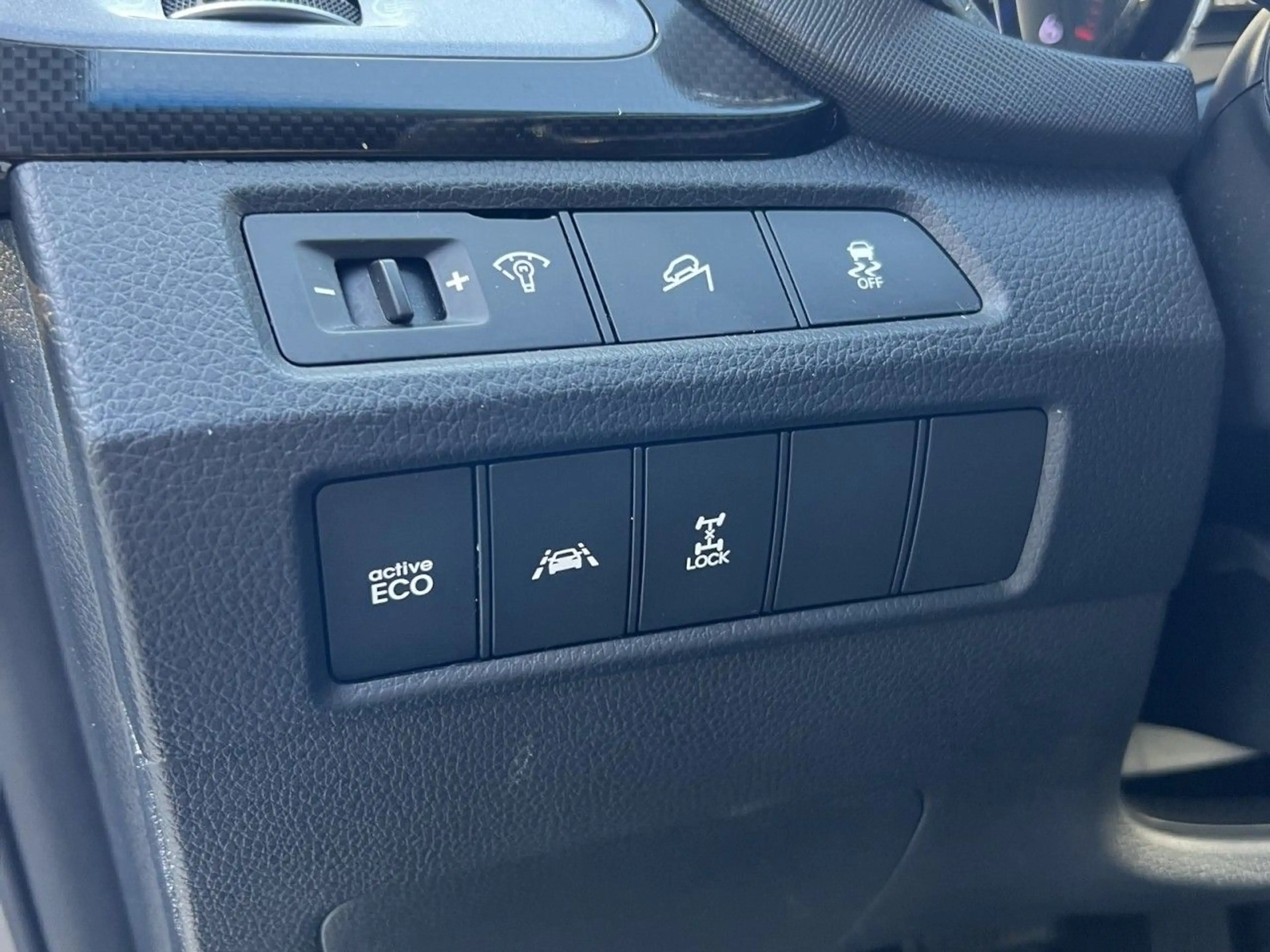Hyundai SANTA FE Premium 4WD Klima Xenon Navi Leder — photo 11