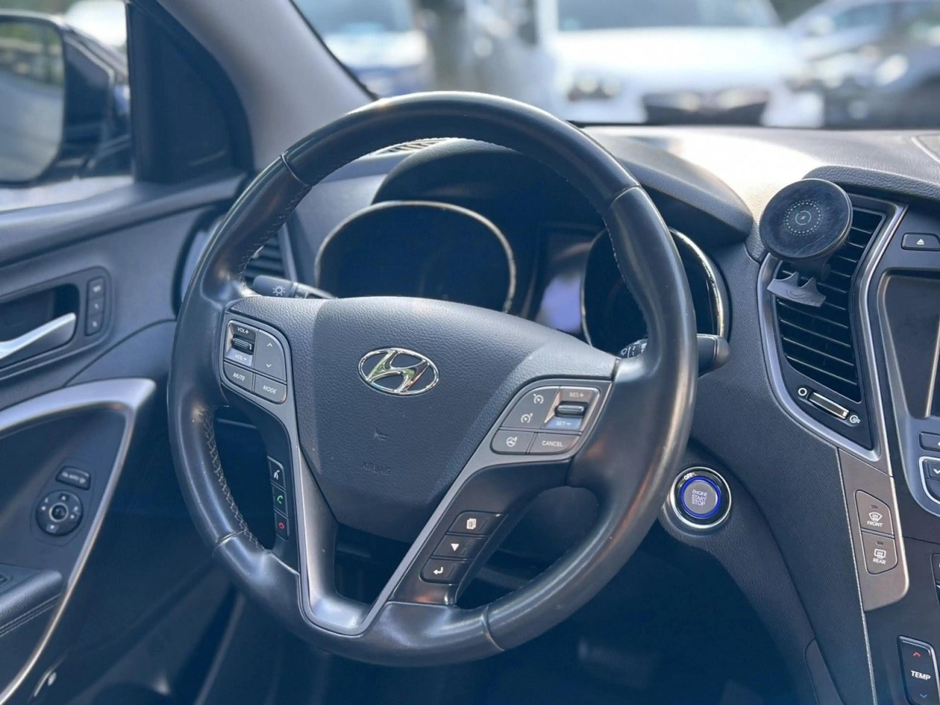 Hyundai SANTA FE Premium 4WD Klima Xenon Navi Leder — photo 13