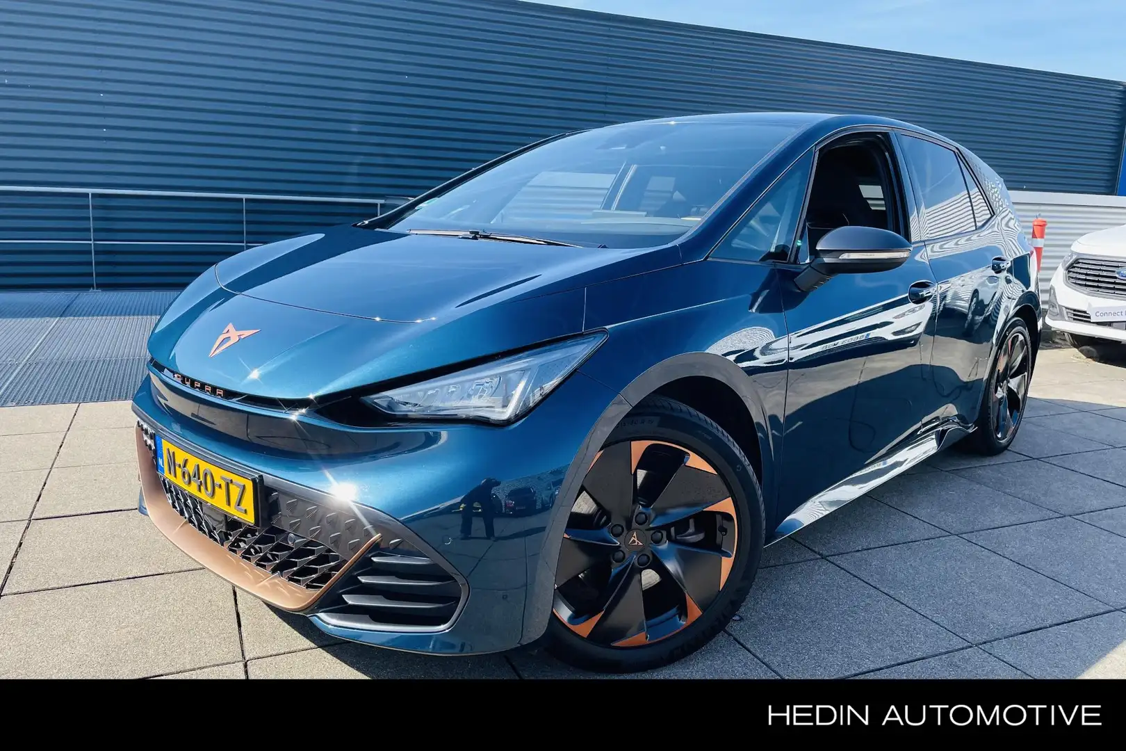 CUPRA Born Adrenaline One 62 kWh Синий - 1