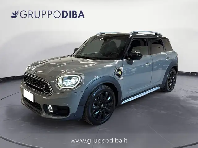 MINI Cooper Countryman Mini F60 2017 Benzi Mini 1.5 Cooper SE Hype all4 auto