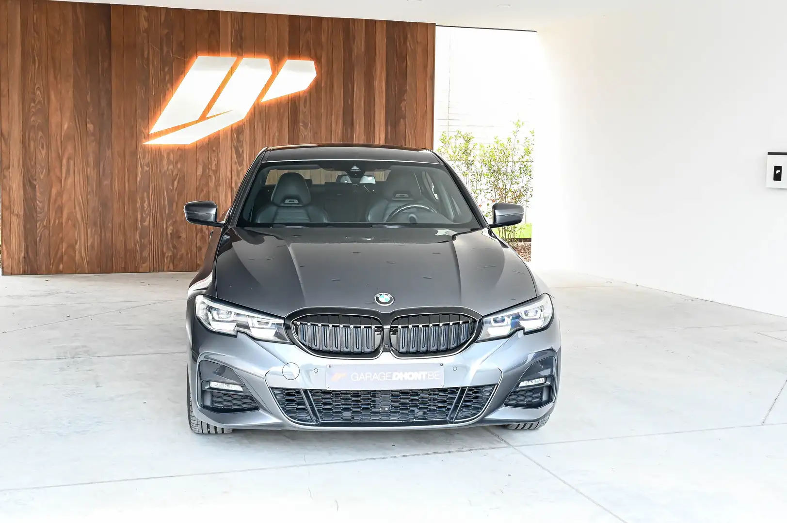 BMW 330 e, M pack, M kuipstoel, Zetelverwarming V&A Grijs - 2