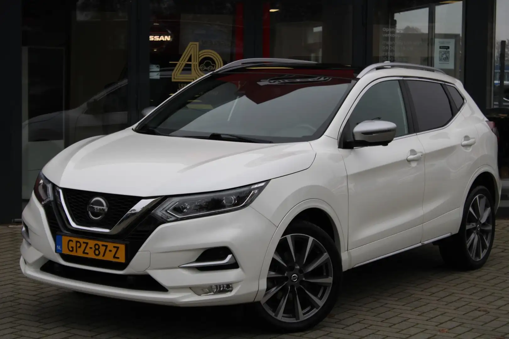 Nissan Qashqai DIG-T 160 DCT N-Tec | AUTOMAAT | PANORAMADAK | STO Bianco - 2