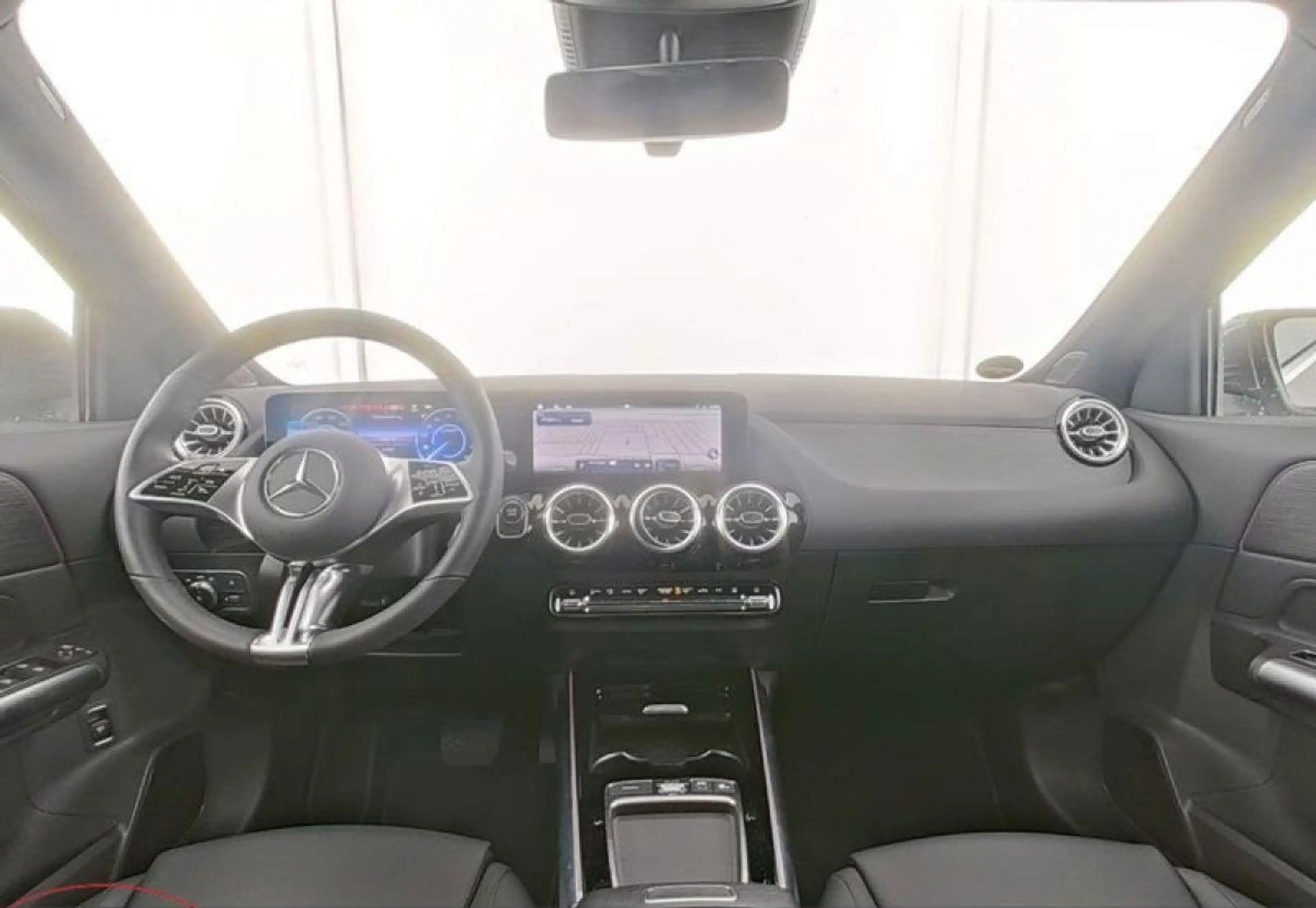Mercedes-Benz EQA 300 EQA 300 66,5kWh 4Matic Aut. — photo 5