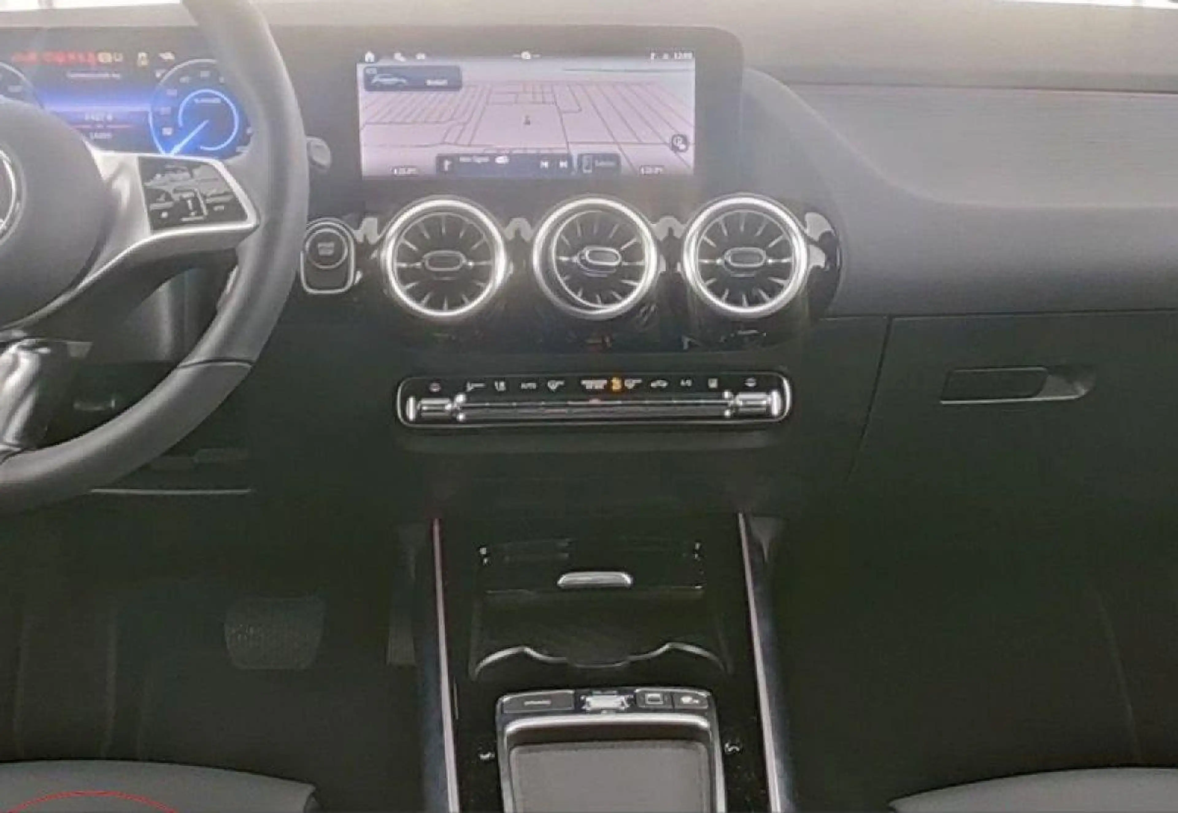 Mercedes-Benz EQA 300 EQA 300 66,5kWh 4Matic Aut. — photo 7