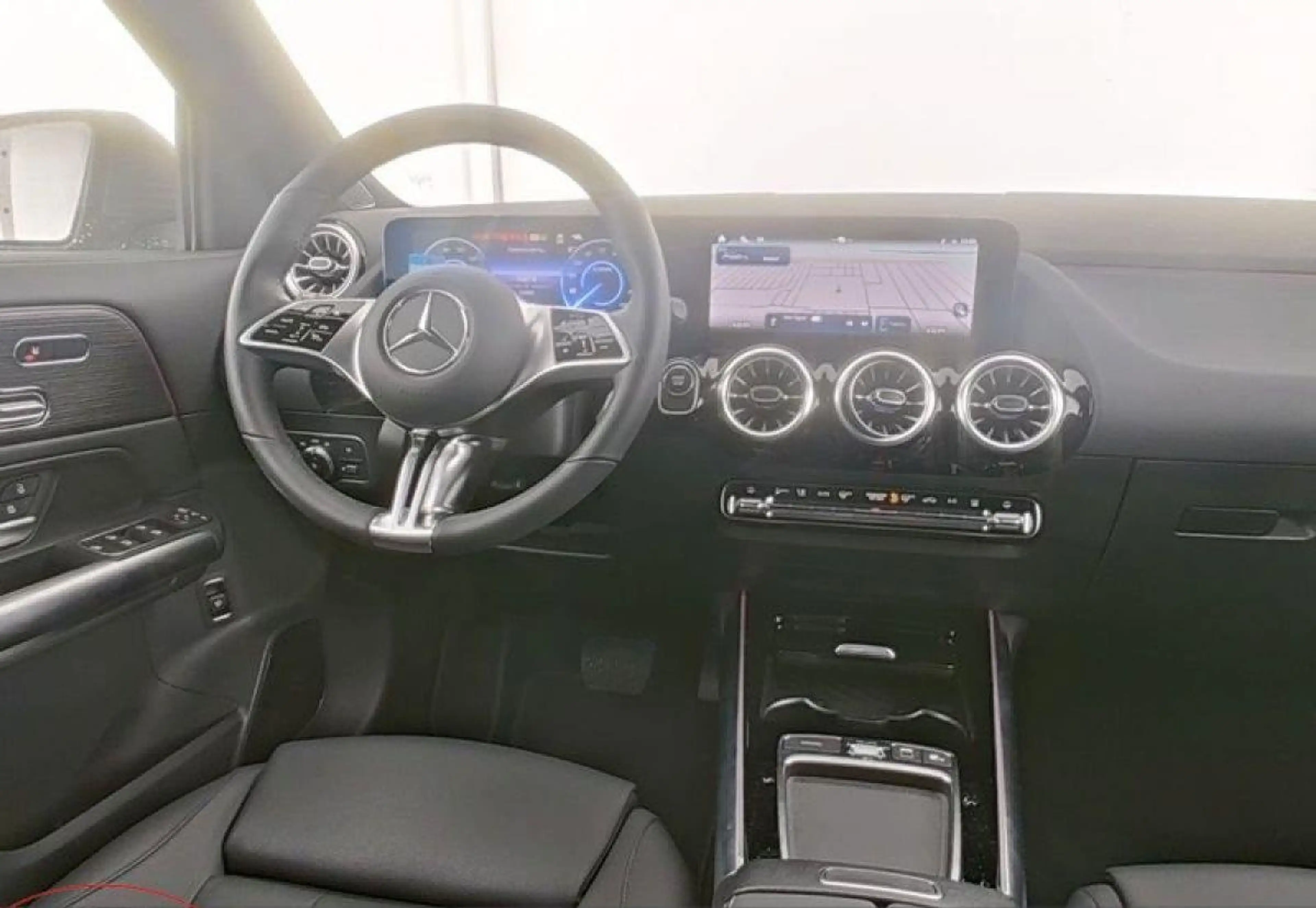 Mercedes-Benz EQA 300 EQA 300 66,5kWh 4Matic Aut. — photo 6