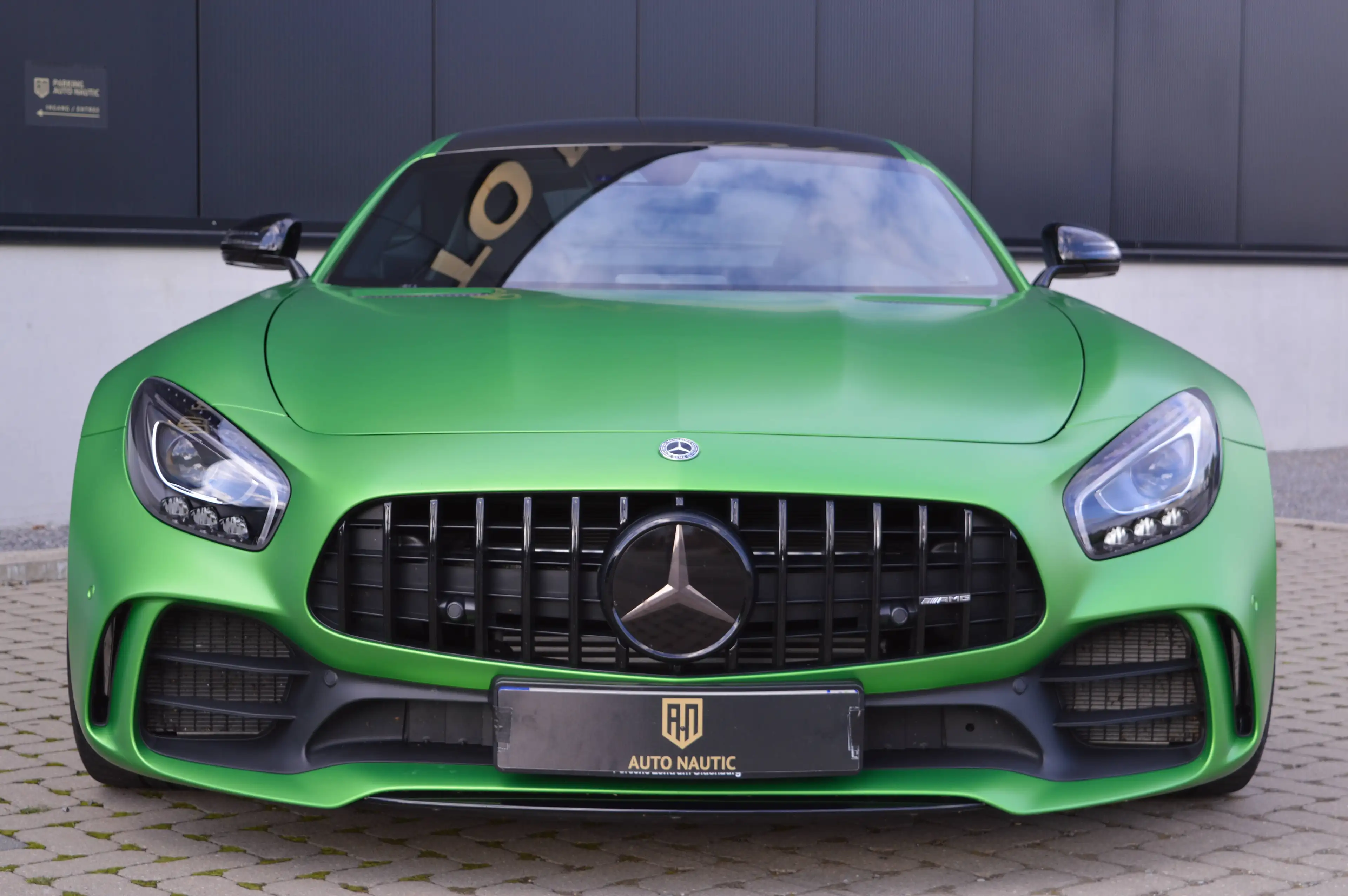 Mercedes-Benz AMG GT R 4.0 V8 BiTurbo - 6.000 km - Carbon roof - Ceramic brakes — photo 2