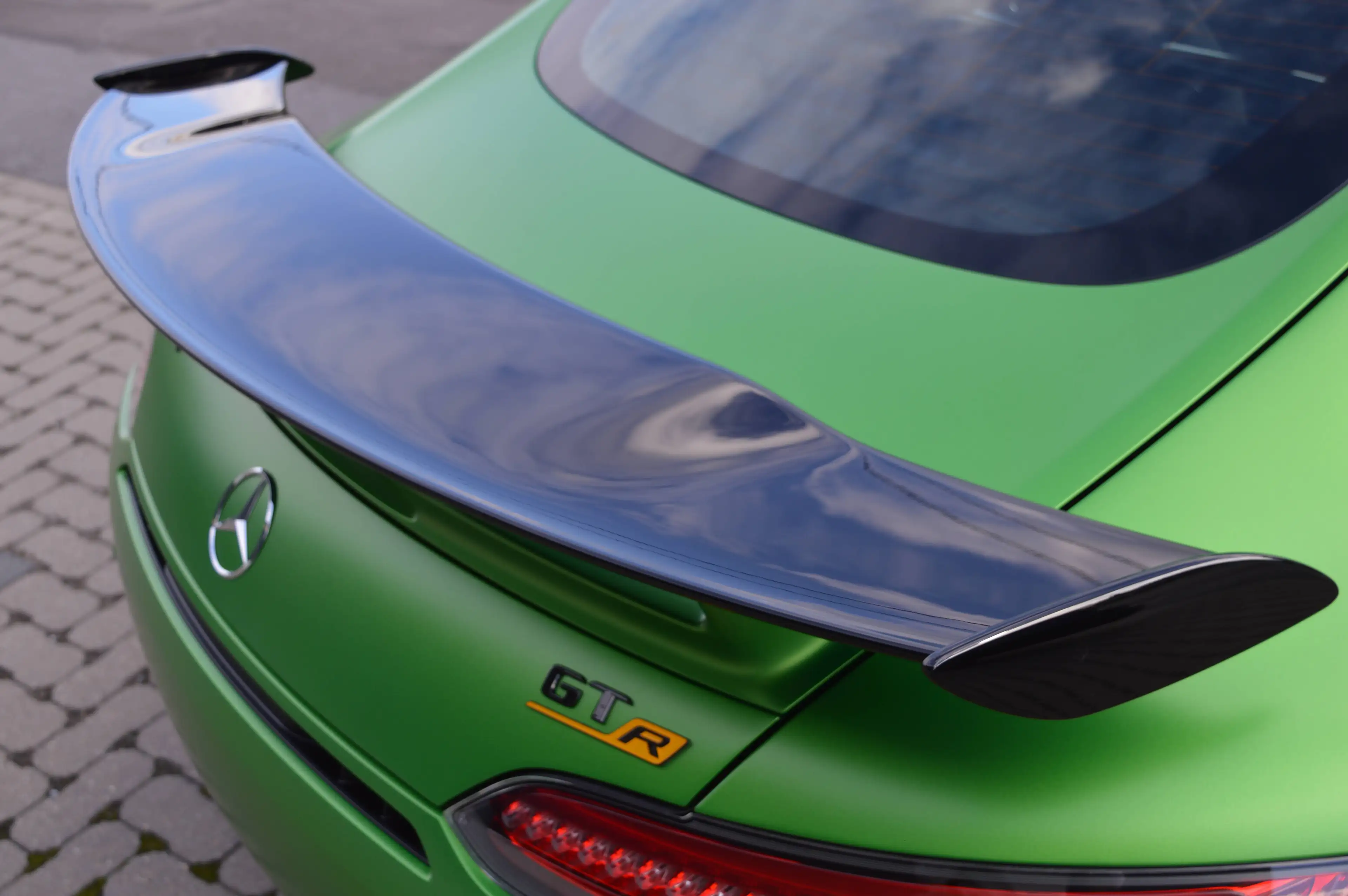 Mercedes-Benz AMG GT R 4.0 V8 BiTurbo - 6.000 km - Carbon roof - Ceramic brakes — photo 7