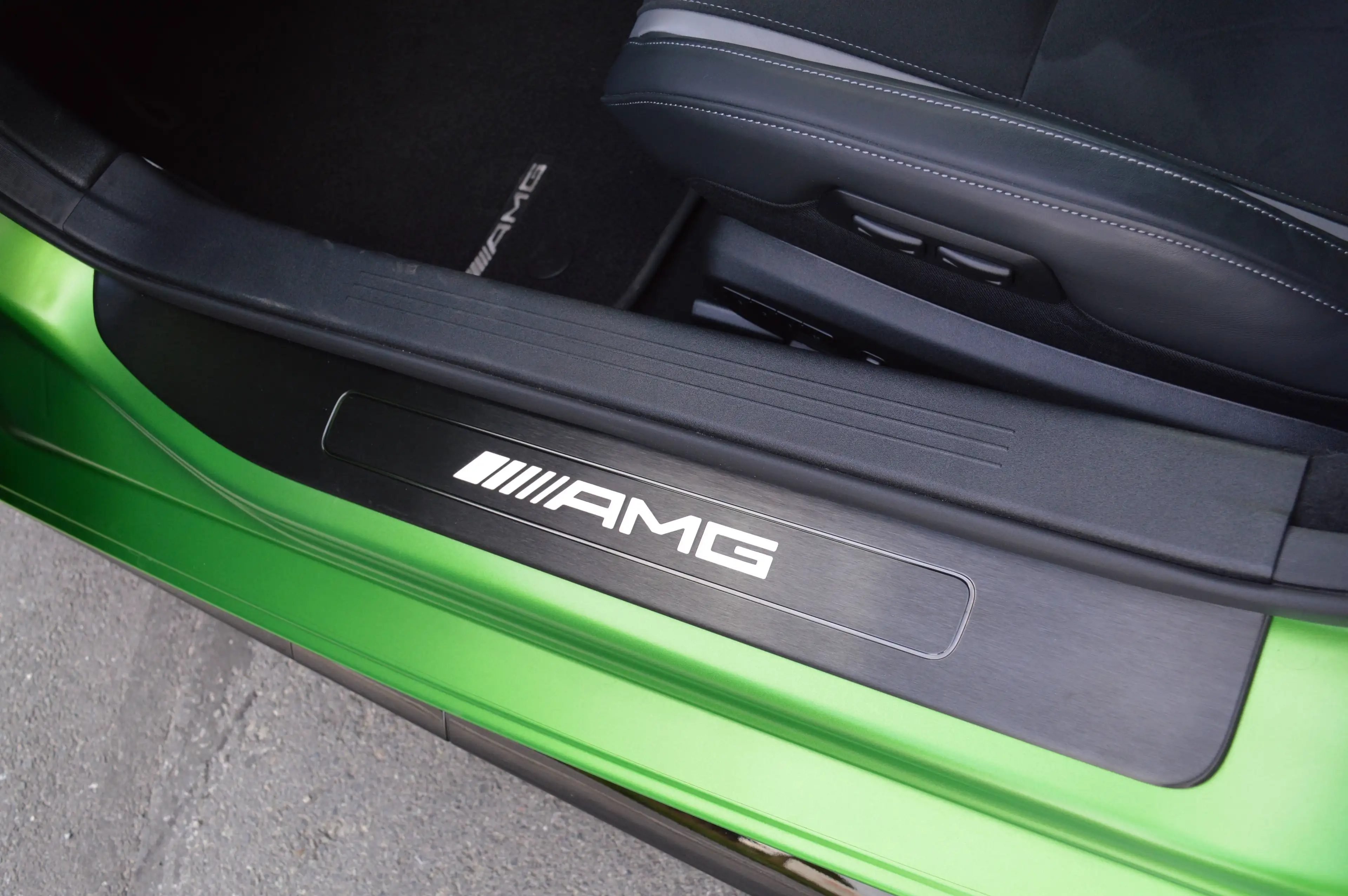 Mercedes-Benz AMG GT R 4.0 V8 BiTurbo - 6.000 km - Carbon roof - Ceramic brakes — photo 15