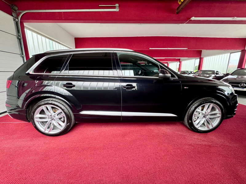 Audi Q7 3.0TDI 3x S Line Pano Virtual 7 Sitze Luft 21 — photo 6