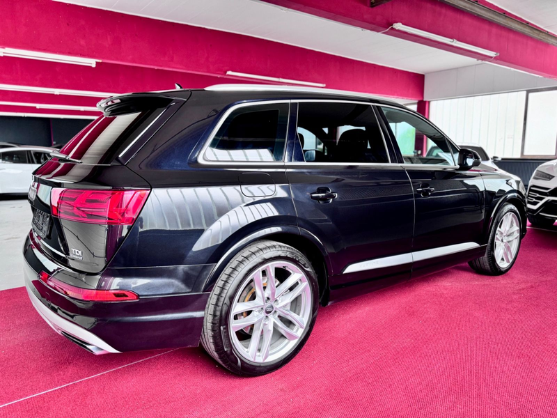 Audi Q7 3.0TDI 3x S Line Pano Virtual 7 Sitze Luft 21 — photo 7