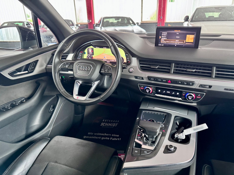 Audi Q7 3.0TDI 3x S Line Pano Virtual 7 Sitze Luft 21 — photo 3