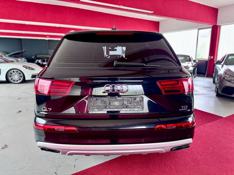 Audi Q7 3.0TDI 3x S Line Pano Virtual 7 Sitze Luft 21 — photo 8