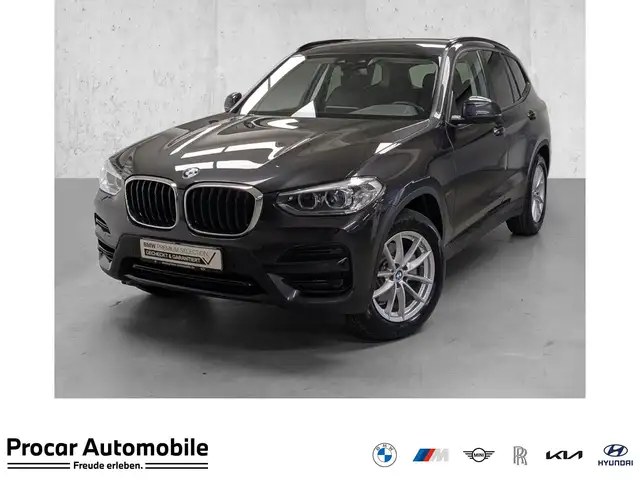 BMW X3 xDrive20i AHK Live Prof PDC DAB LED Lordose Shz