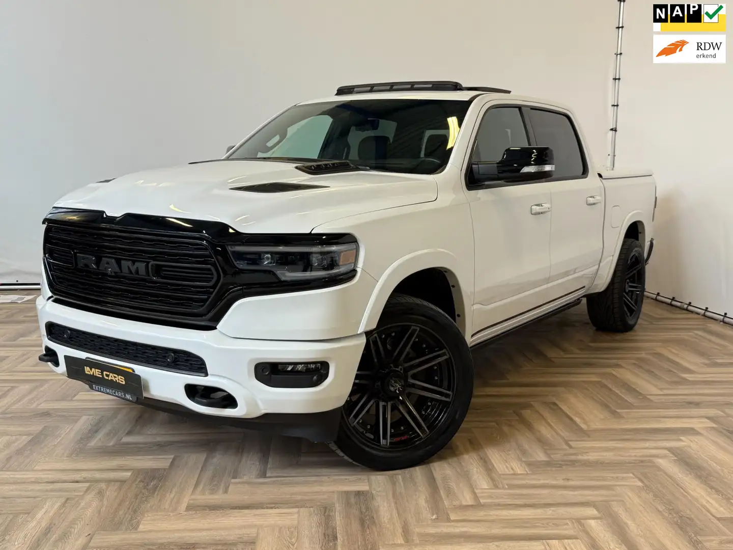 Dodge RAM 1500 5.7 V8 4x4 Crew Cab Limited , WEINIG KM , VOL Blanc - 1
