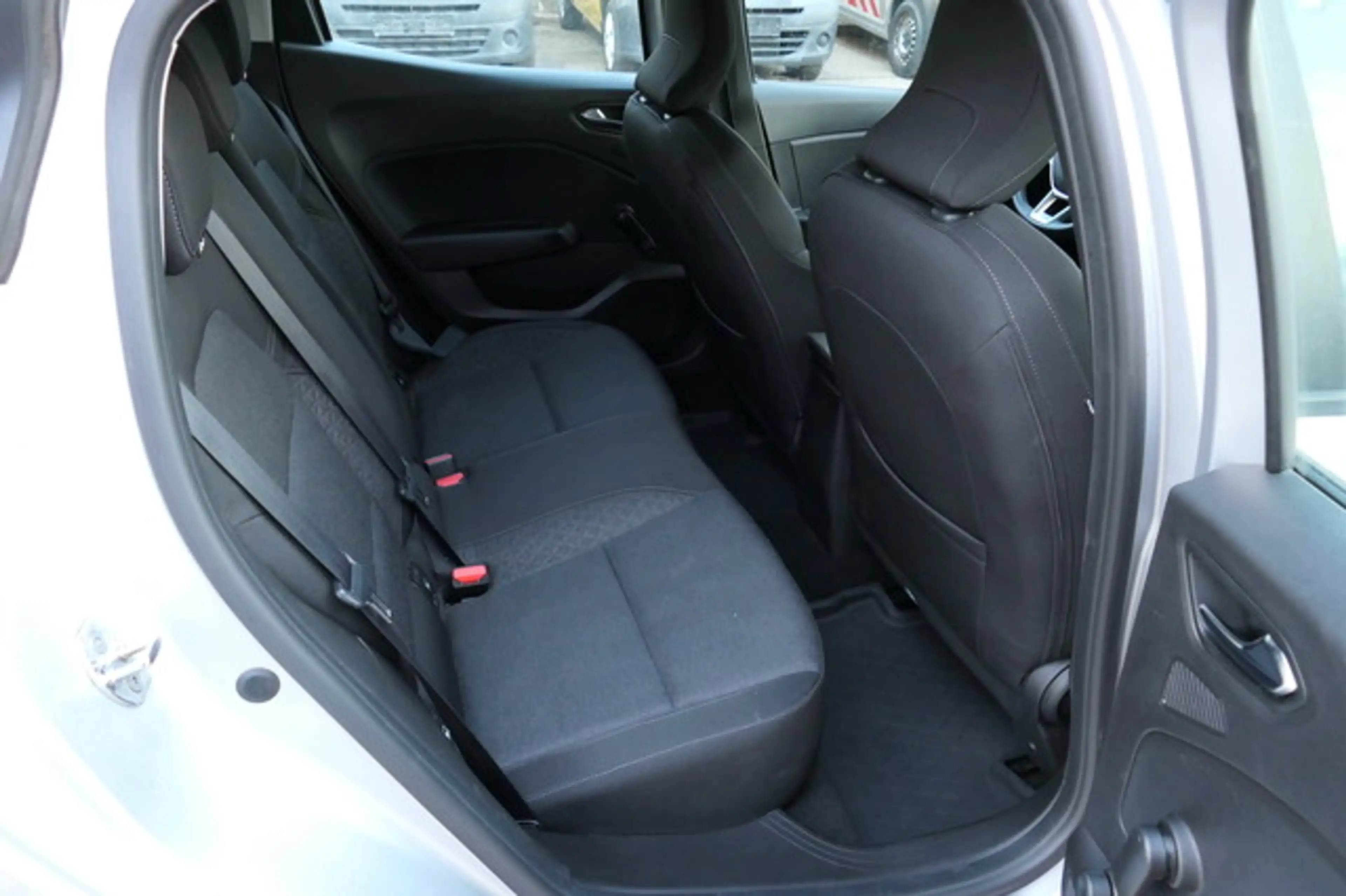Renault Clio V Business Edition Klima Tempomat Sitzheizung — photo 8