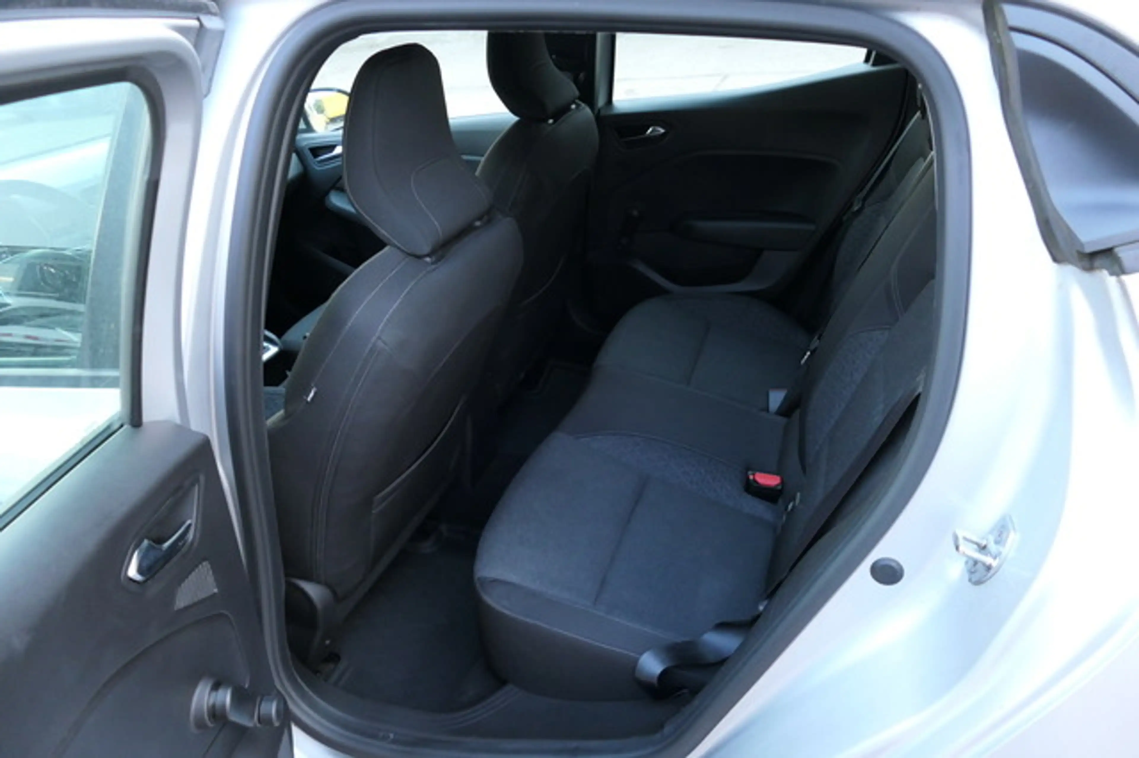 Renault Clio V Business Edition Klima Tempomat Sitzheizung — photo 9