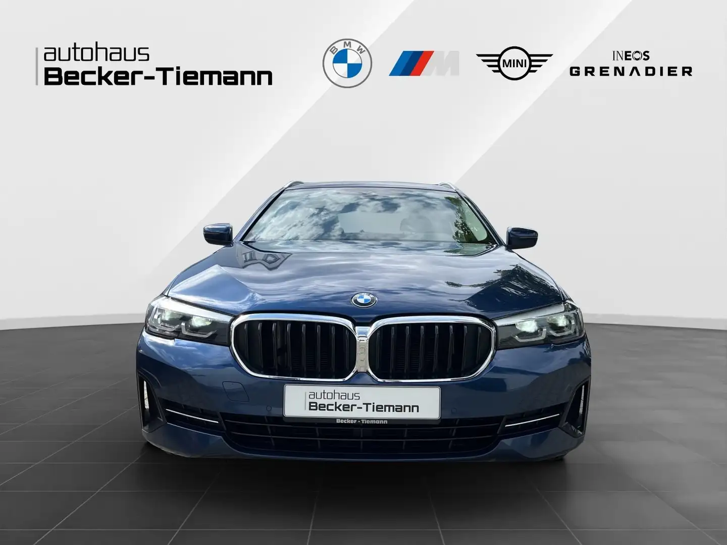 BMW 520 d Touring DrivAss ParkAss 4xKlima HiFi Blau - 2