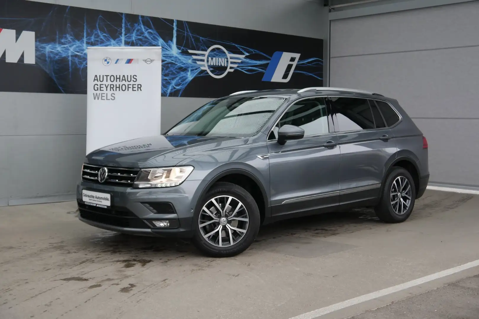 Volkswagen Tiguan 2,0 TDI SCR 4Motion All Gris - 1