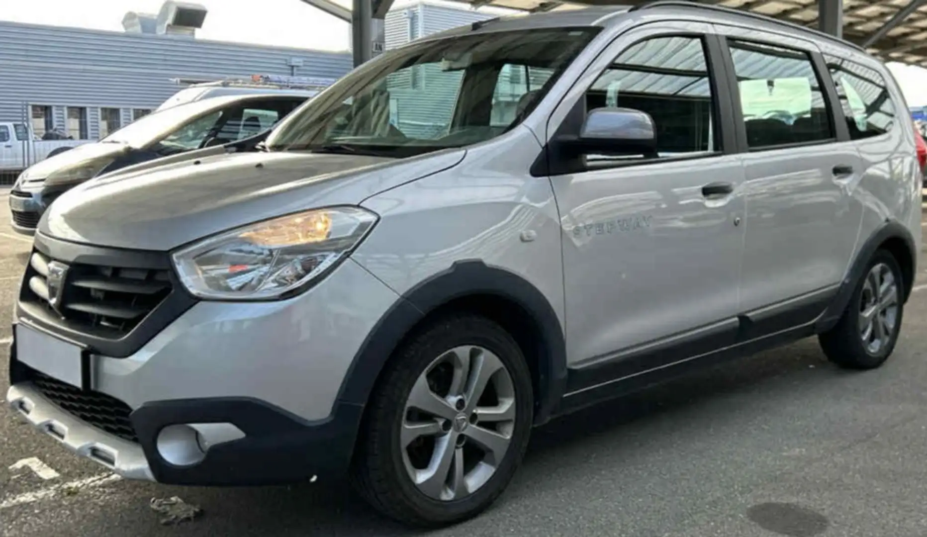 Dacia Lodgy TCe 115 7 places Stepway - 1